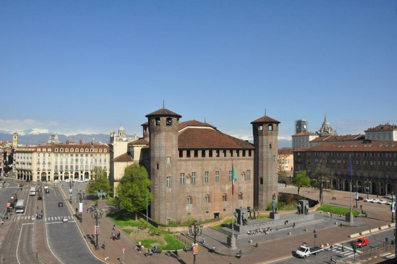 Apartamento Mansarda In Piazza Castello Turín Exterior foto