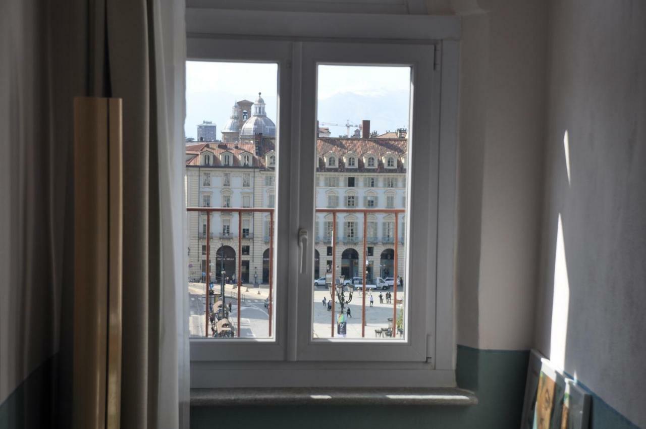 Apartamento Mansarda In Piazza Castello Turín Exterior foto
